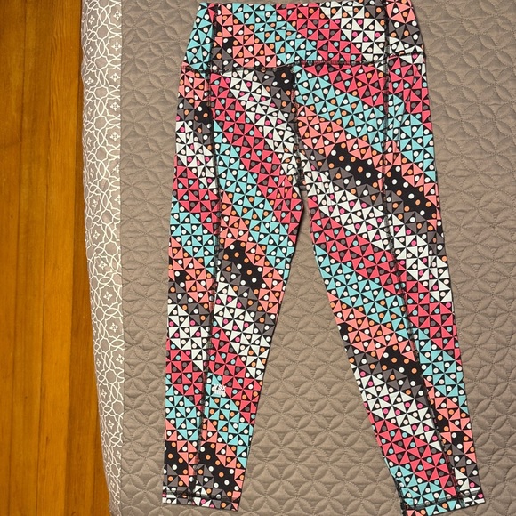 VSX Vibrant Patterned Leggings - Picture 3 of 4